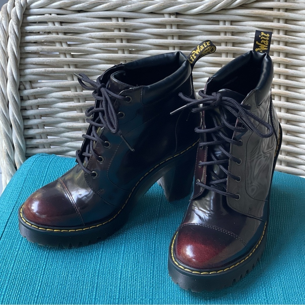 EUC Dr. Martens Averil Heel Ankle Boots Cherry Red Lace Up Size 7